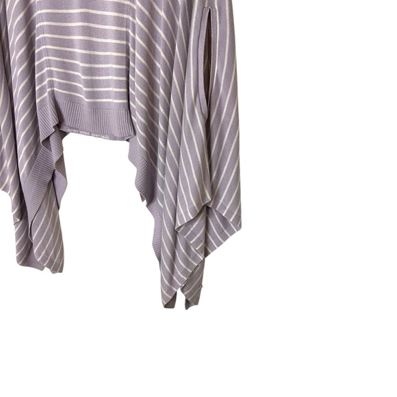 Lululemon Forward Flow Poncho- Athletisure Convertible Poncho- One Size - Picture 4 of 10